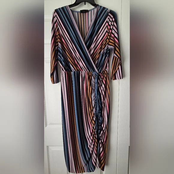 Lane Bryant Surplice-Neck Side-Ruched Midi Dress Size 18/20 - Picture 3 of 15